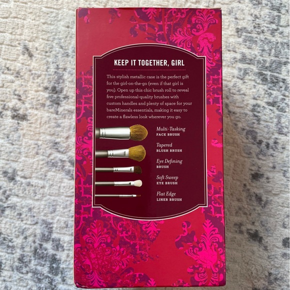 bareMinerals Brush with Greatness brush set - Picture 2 of 4